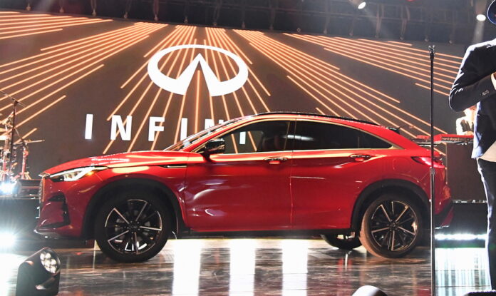 Новый купе-кроссовер INFINITI в Украине